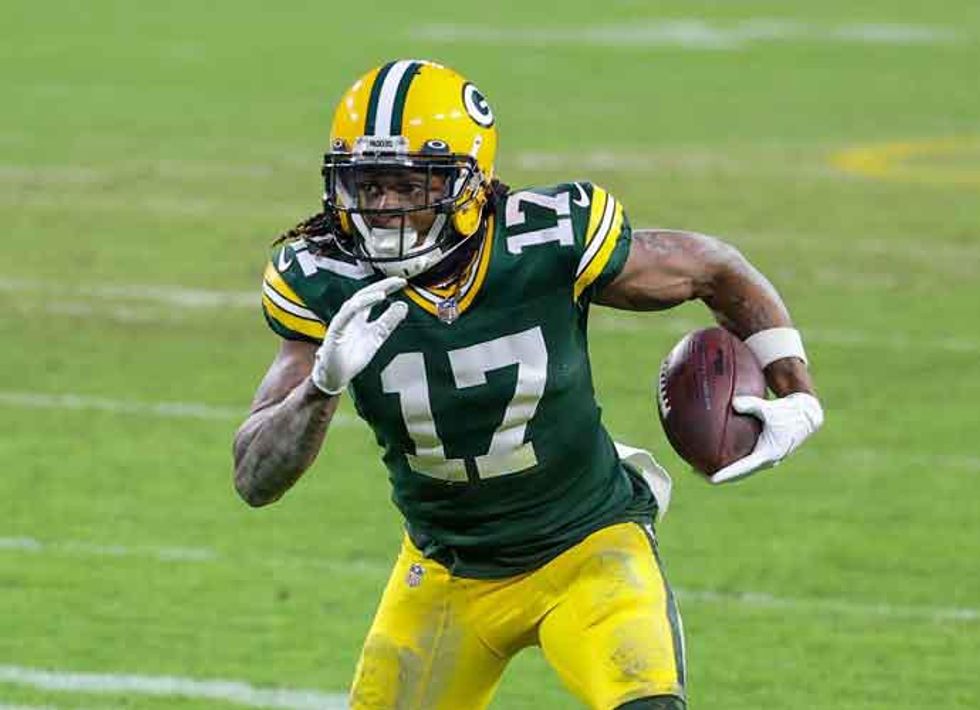 Bills vs. Packers Player Props for Sunday Night Football Include Devin  Singletary, Gabe Davis, and Aaron Jones