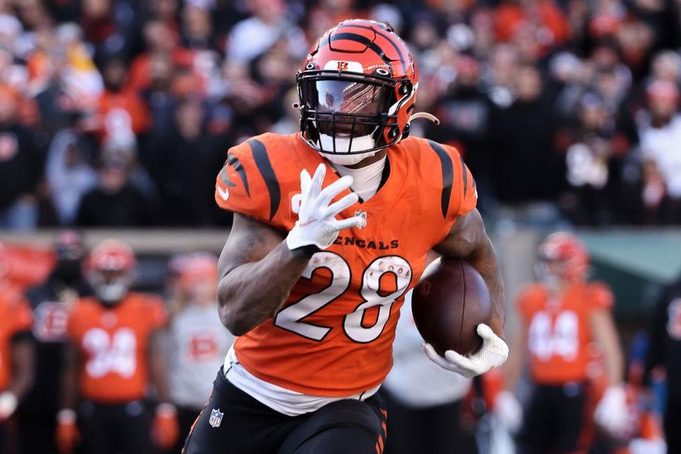 Raiders vs. Bengals NFL Player Prop Odds, Picks & Predictions for Ja'Marr  Chase, Joe Mixon, Hunter Renfrow: Three Most Popular Bets for Super Wild  Card Weekend