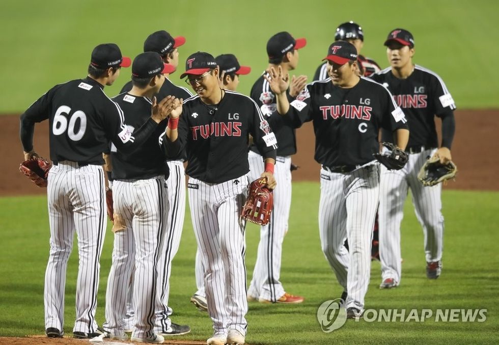 LG Twins